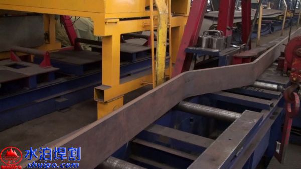 翼板折彎?rùn)C(jī)333